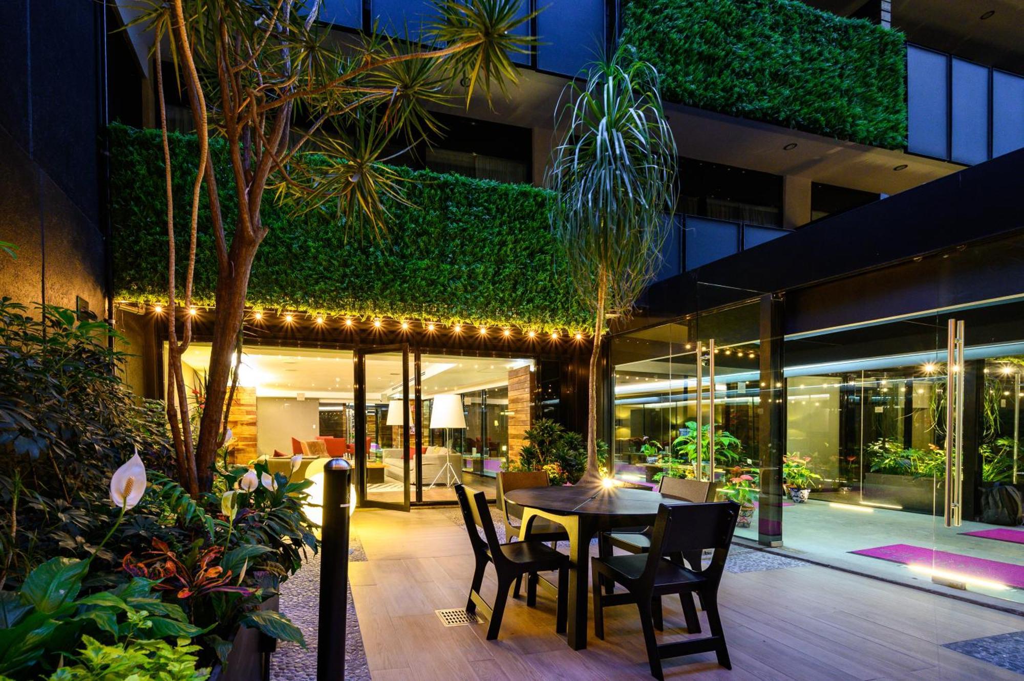 Las Suites Campos Eliseos México DF Exterior foto